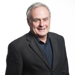 2022_Awards/Rudy_Headshot.JPG