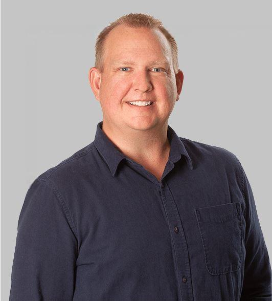 2026_Headshots/Adam_Lindsay_-_Headshot_.JPG