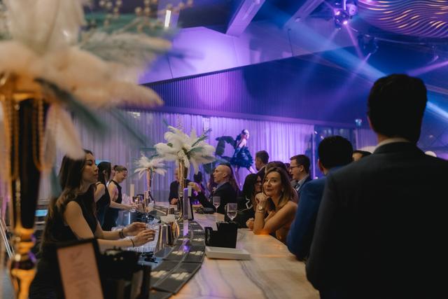 FoxTrot_2025/Foxtrot_bar_.jpg FoxTrot_2025/Foxtrot_bar_.jpg